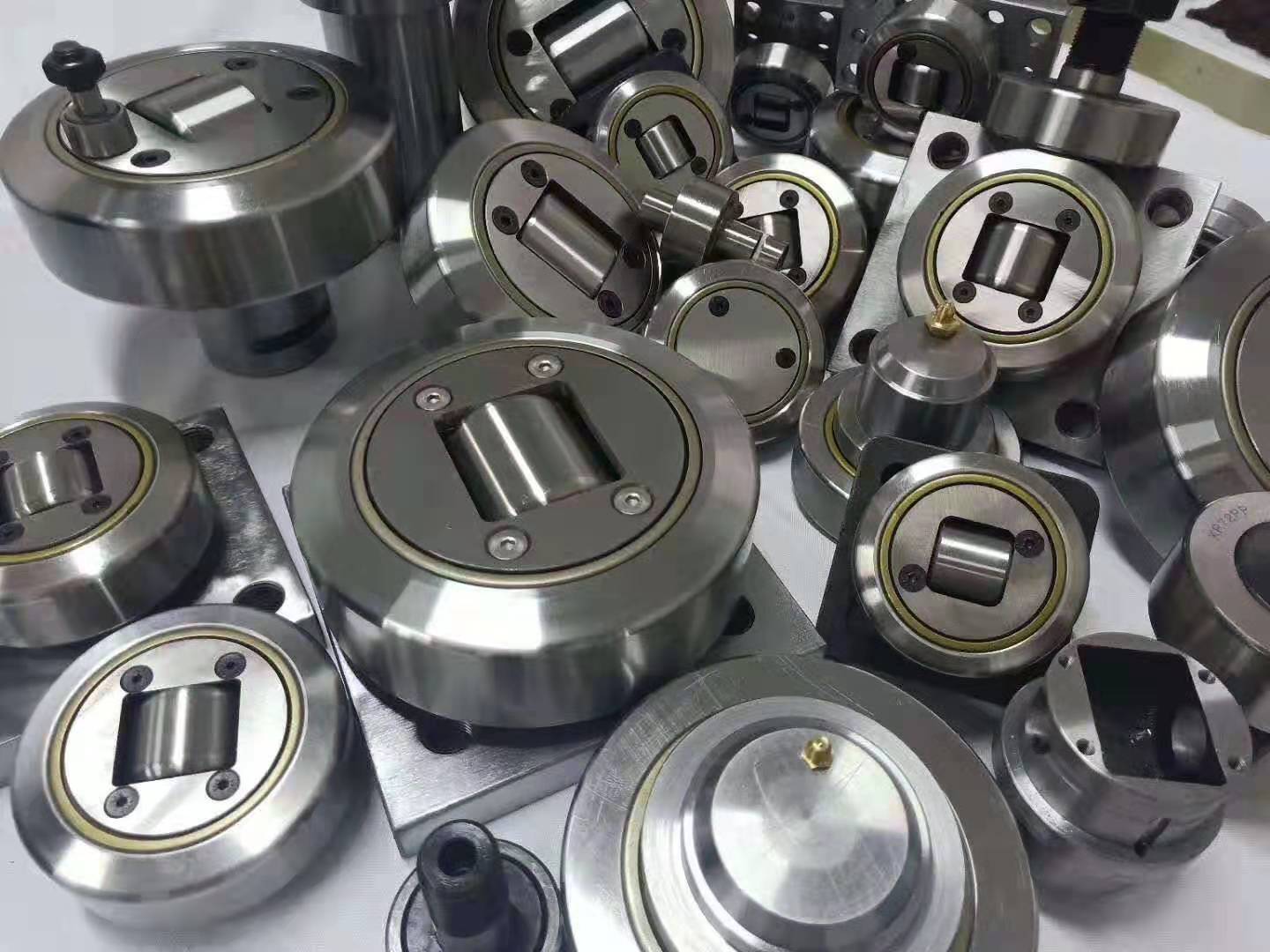 常州螺栓滾輪軸承 常州螺栓滾輪軸承